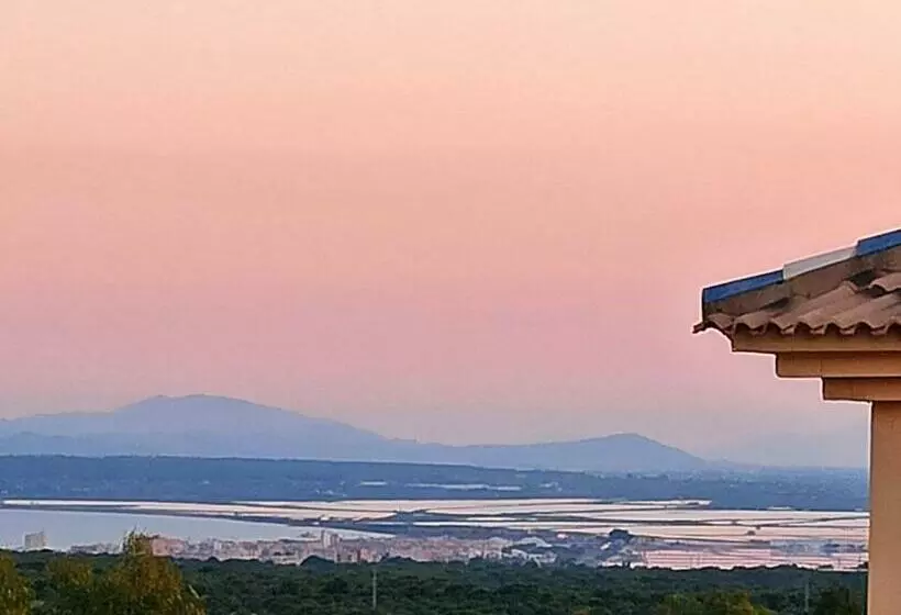 Bungalow Con Encanto, Monte De Mar