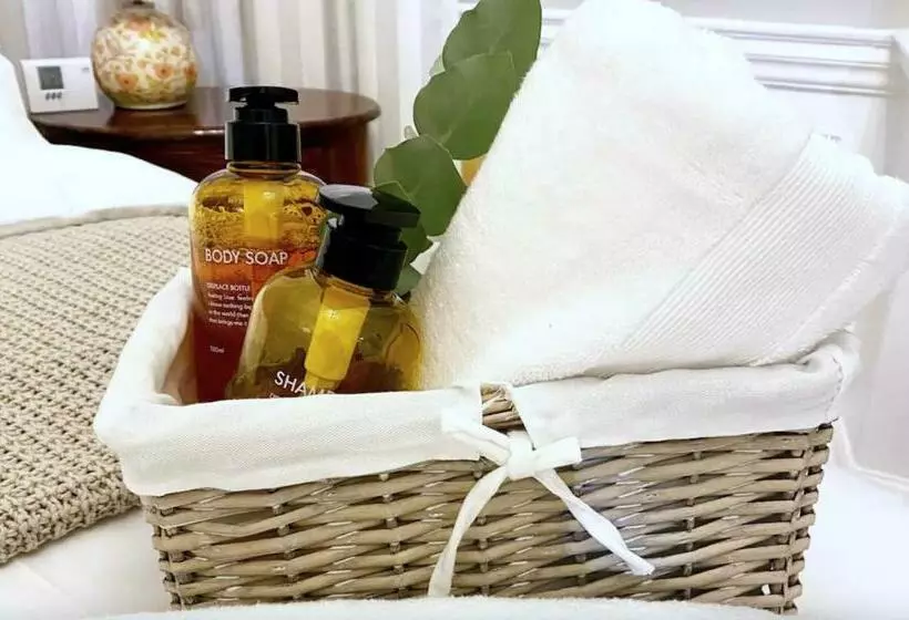 Exclusive Georgian Apartment In Centre Of Bath