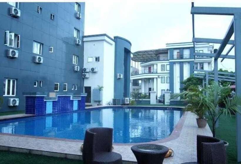 هتل Golden Tulip Grand Palazzo