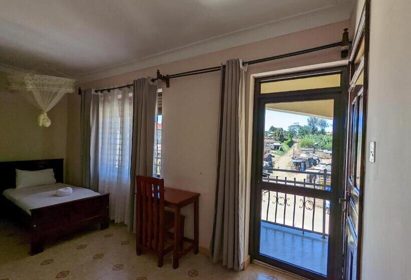 هتل Kasenene Legacy