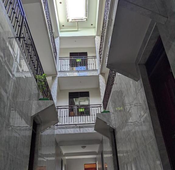 هتل Kasenene Legacy