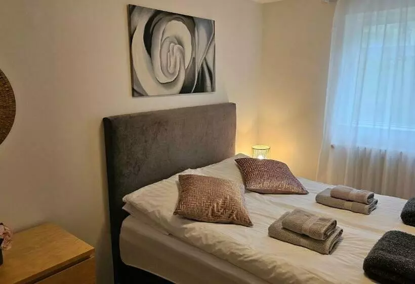 پانسیون B&b Rooms Husavik 3