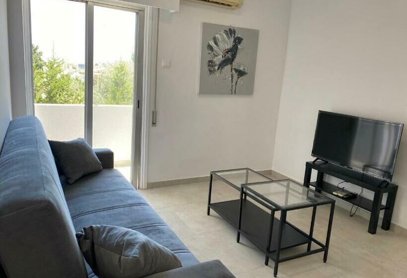 1 Bedroom Apartment With View