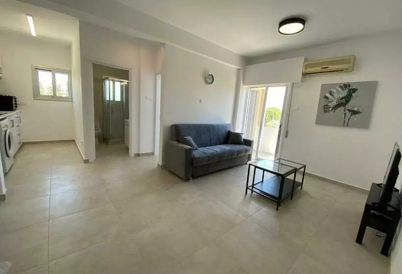 1 Bedroom Apartment With View