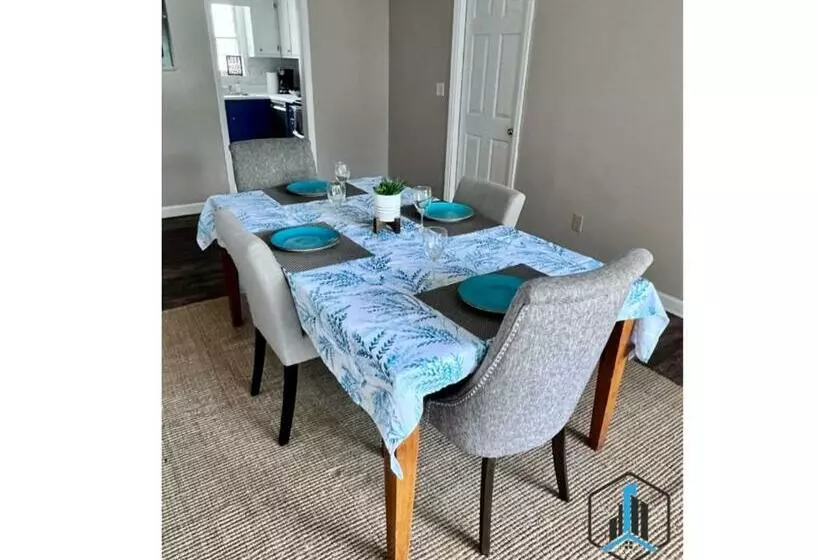 Up Entire House 3 Bd, 2 Bth 3 Min To Usmc, Cp Nc