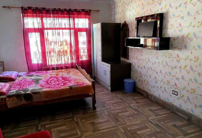 Hotel Oyo 90065  Marigold