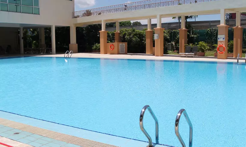 هتل The Arena Country Club
