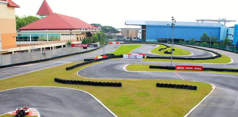 هتل The Arena Country Club
