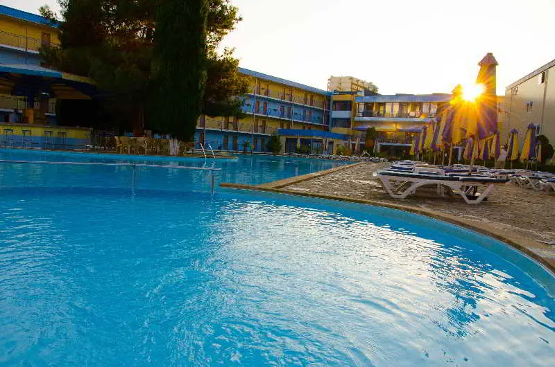 ホテル Azurro   All Inclusive