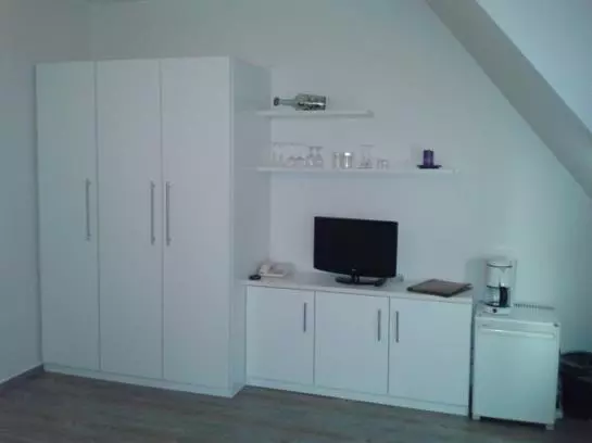 ホテル Benen Diken