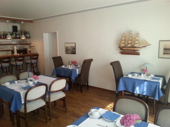 ホテル Benen Diken