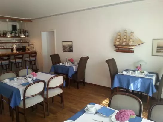 ホテル Benen Diken