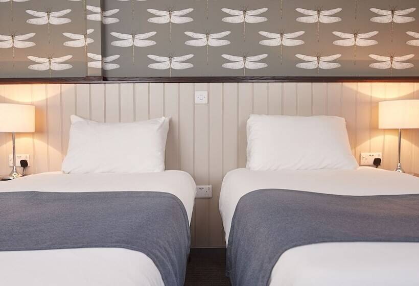 ホテル Corner House Inn By Greene King Inns