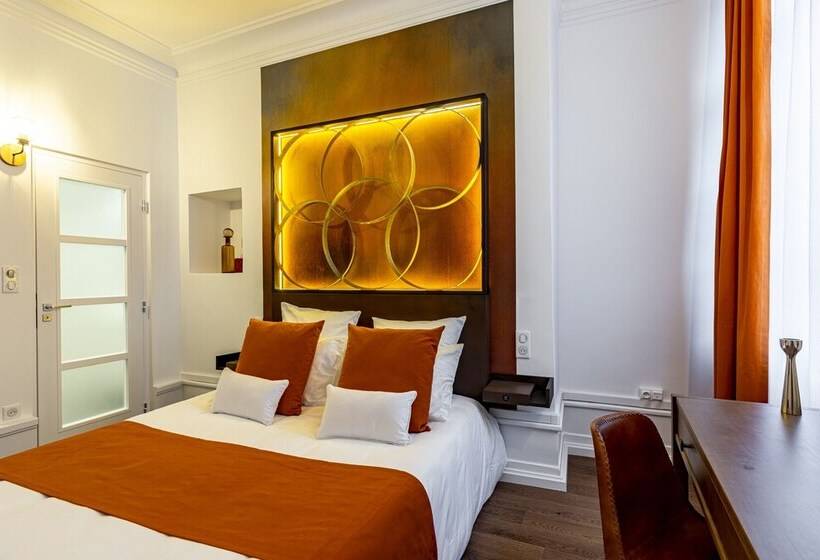 Отель Du Palais Dijon