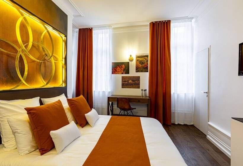 Отель Du Palais Dijon