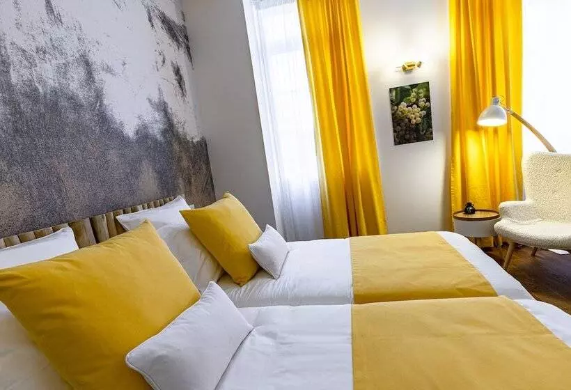 Otel Du Palais Dijon