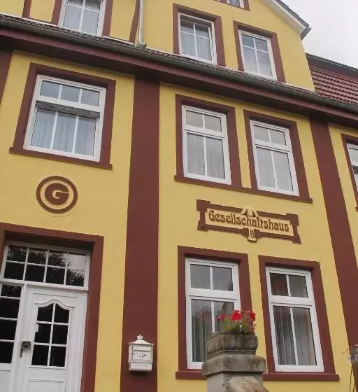 בית מלון כפרי Gesellschaftshaus