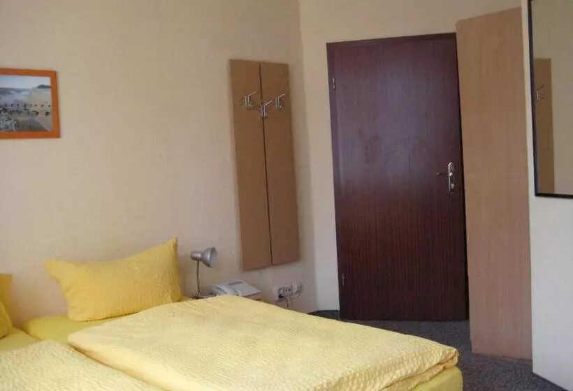 בית מלון כפרי Gesellschaftshaus