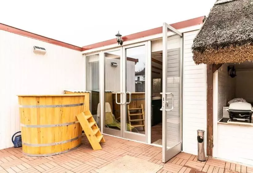 Отель Kaktusz Villa Heviz