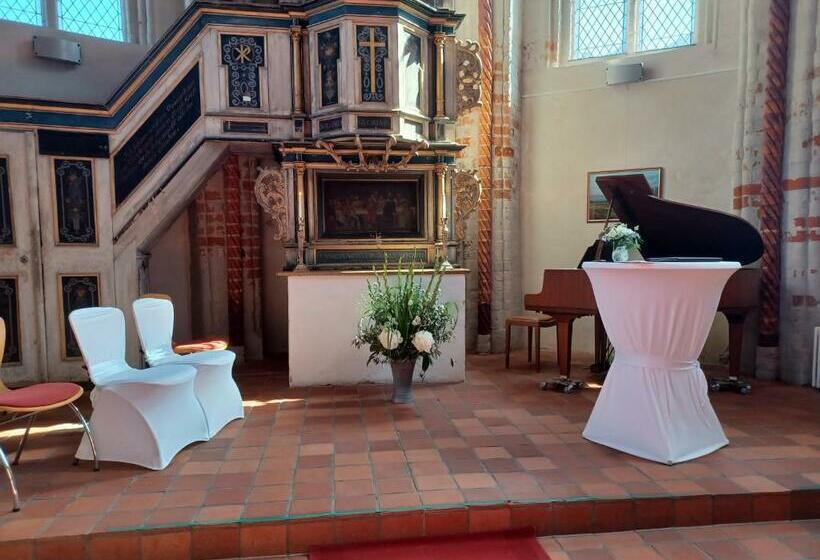 Up Hus Hotel Neuruppin