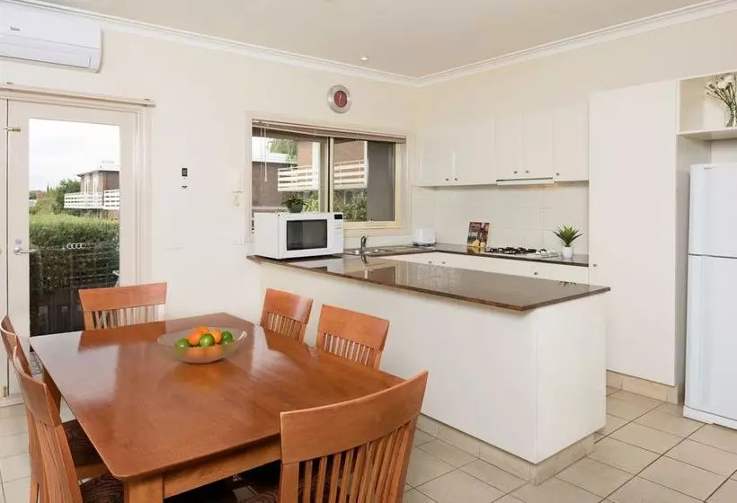Kew Serviced Apartments
