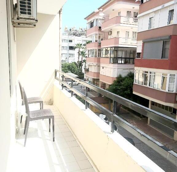 ホテル Kleopatra Sahara