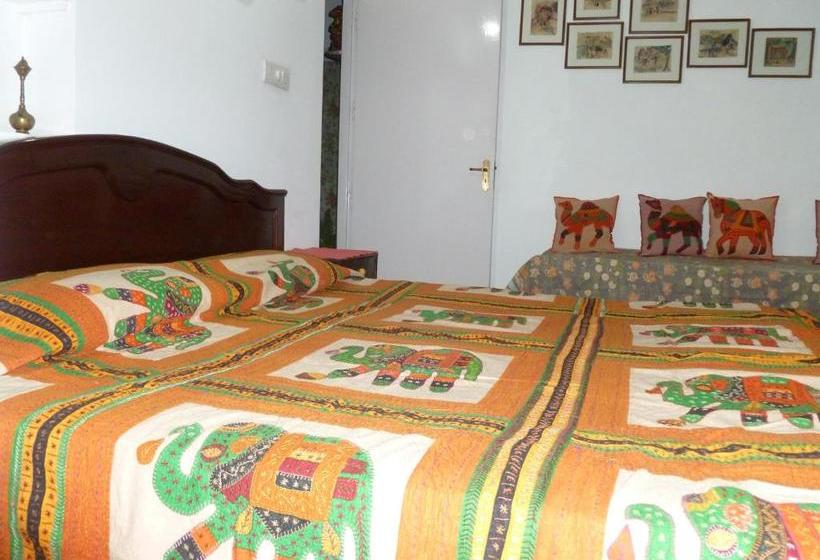 ユースホステル Mayas Nest