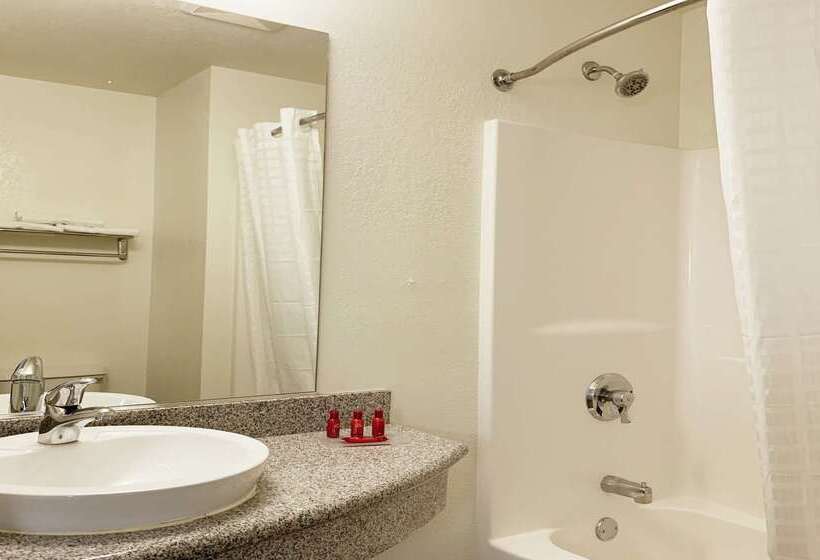 فندق على الطريق Surestay Plus Hotel By Best Western Niagara Falls East