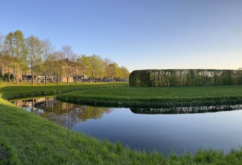 بنسيون Am Schlosspark