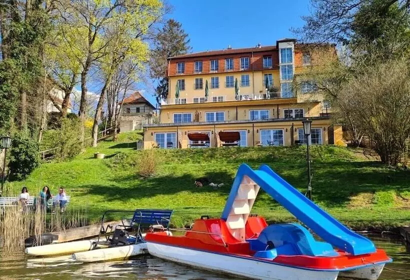 Strandhotel Vier Jahreszeiten Buckow