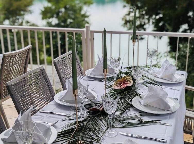 Strandhotel Vier Jahreszeiten Buckow