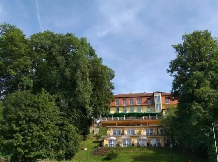 Strandhotel Vier Jahreszeiten Buckow