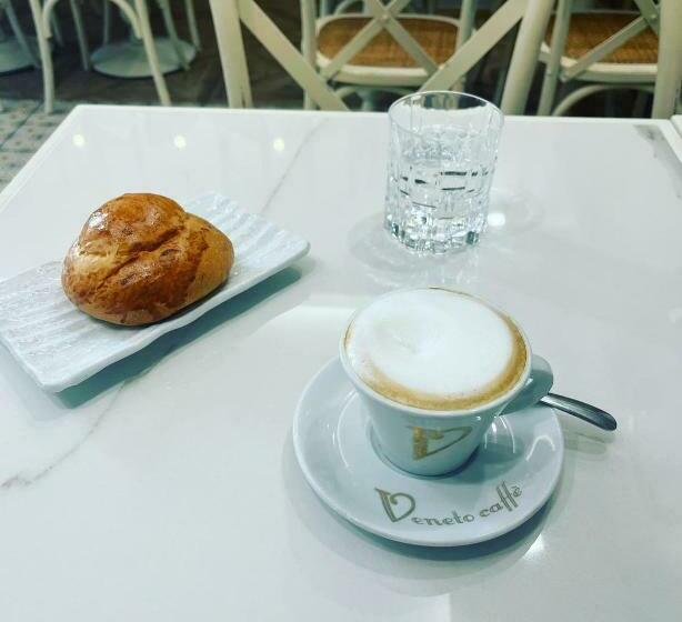 تختخواب و صبحانه N&m Dimora Carrieri Luxury