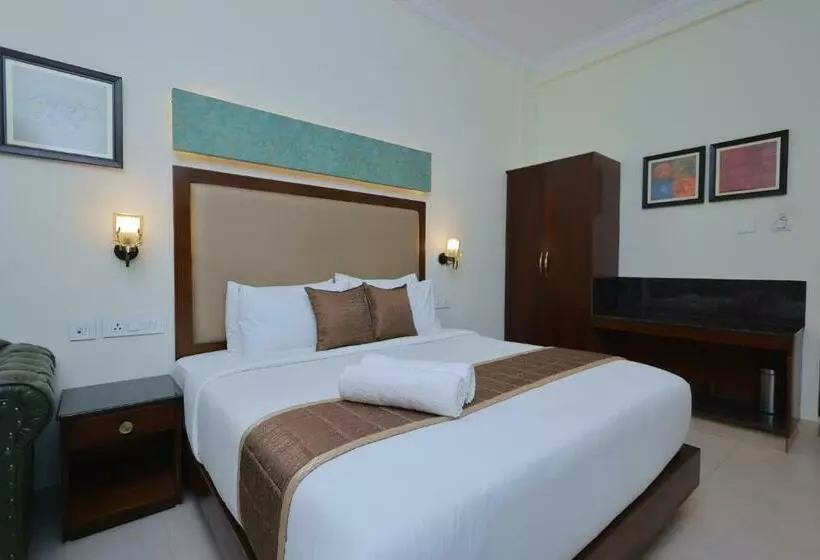 Hotelli Comorin Grand