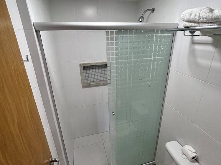 فندق Hot Springs Apart