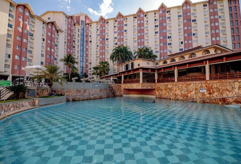 فندق Hot Springs Apart