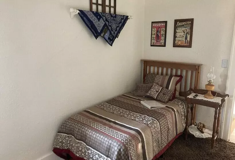 Aamiaismajoitus (B&B) The Coffey House