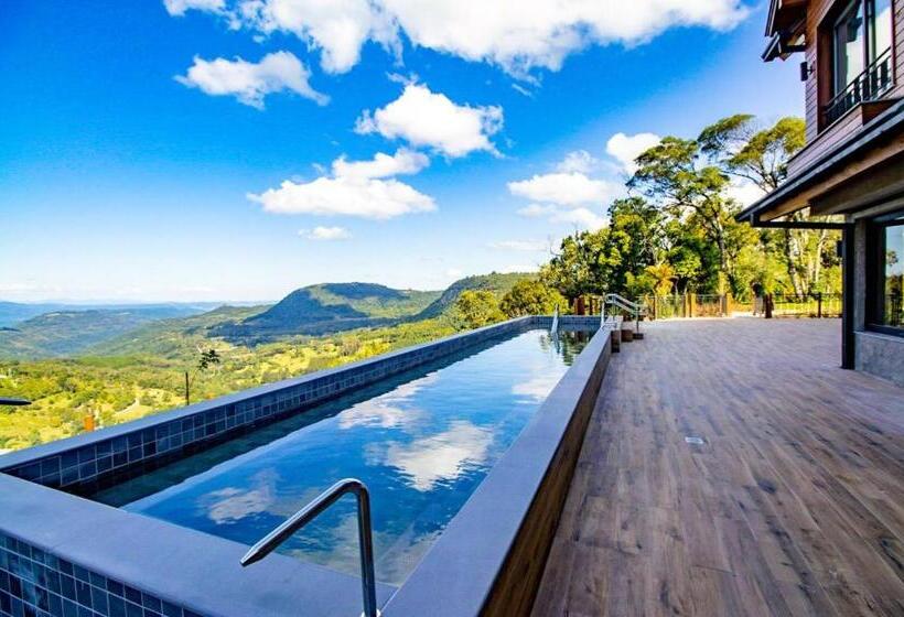 هتل Laghetto   Chateau Du Golden Gramado