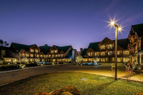 هتل Laghetto   Chateau Du Golden Gramado