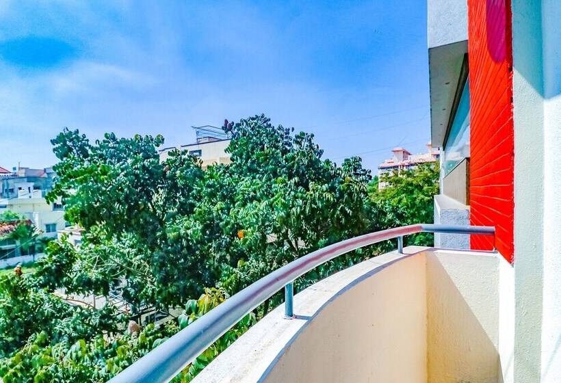 Отель Fabexpress Athasri Inn Hsr