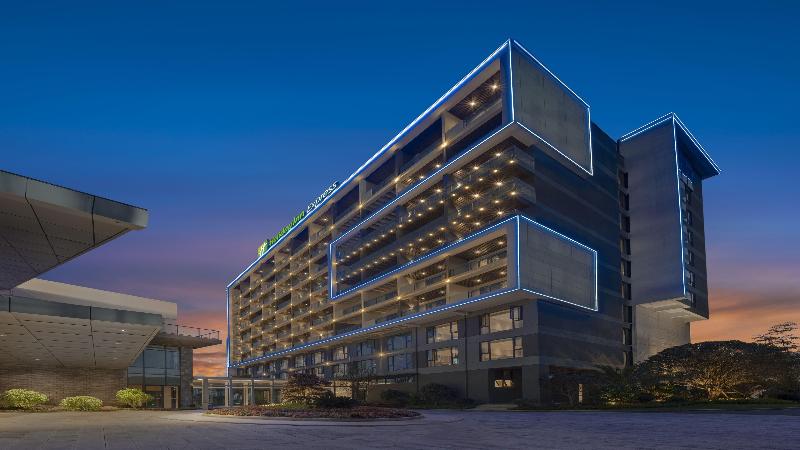 酒店 Holiday Inn Express Tengchong Hot Spring, An Ihg