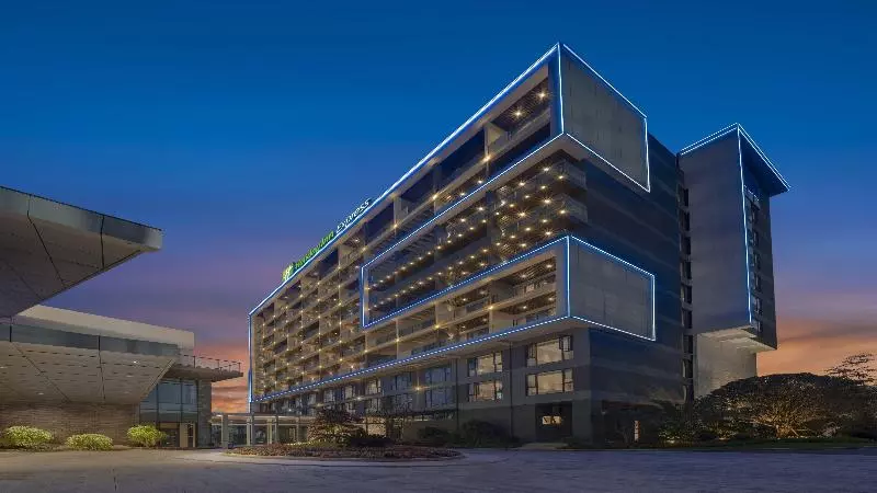 Hotelli Holiday Inn Express Tengchong Hot Spring, An Ihg