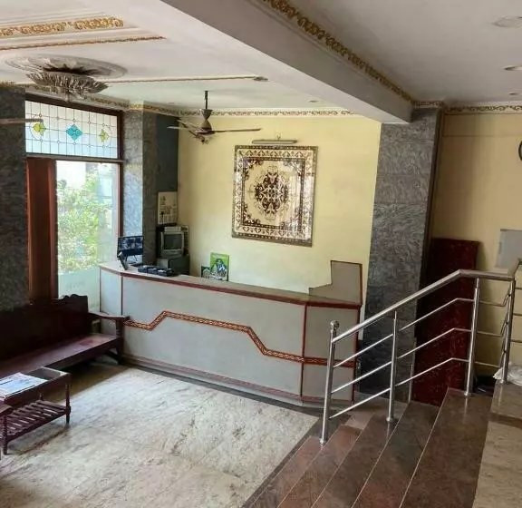 ホテル New West Tower