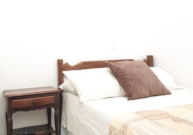 پانسیون Pouso Das Folhas