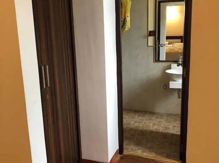 Water Villa With Feild View