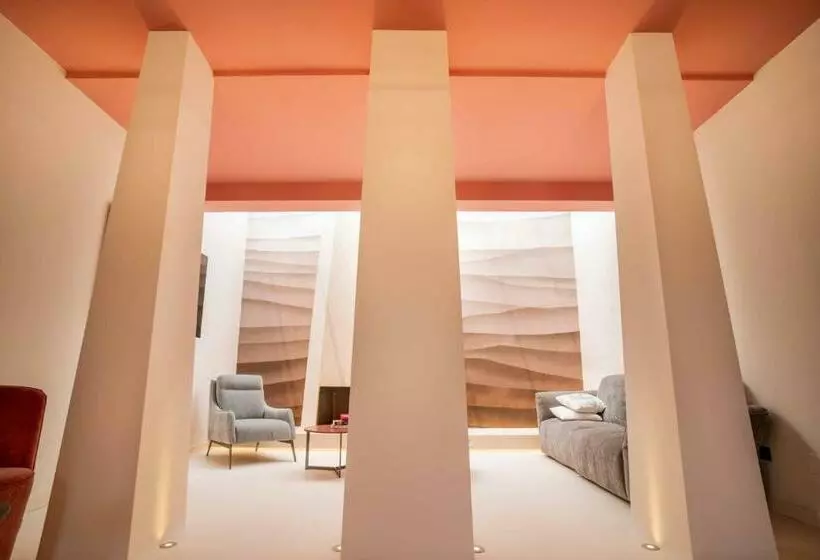 ベッドアンドブレックファースト La Maison   Boutique Rooms