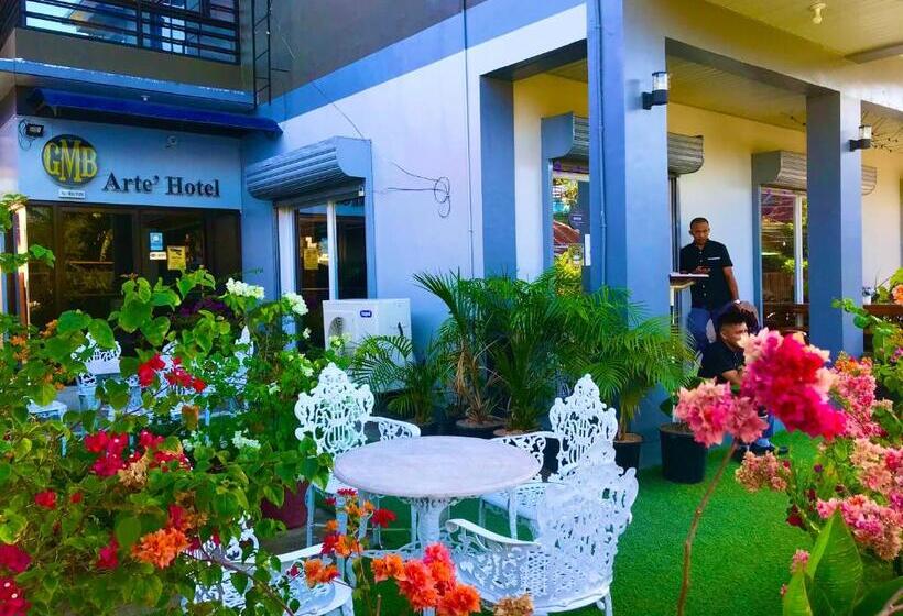 ホテル Gmb Arte
