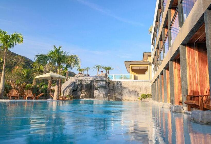 هتل Mandala Beach