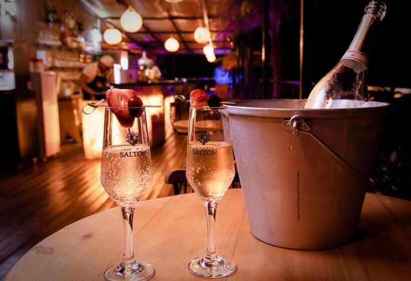 هتل Mandala Beach