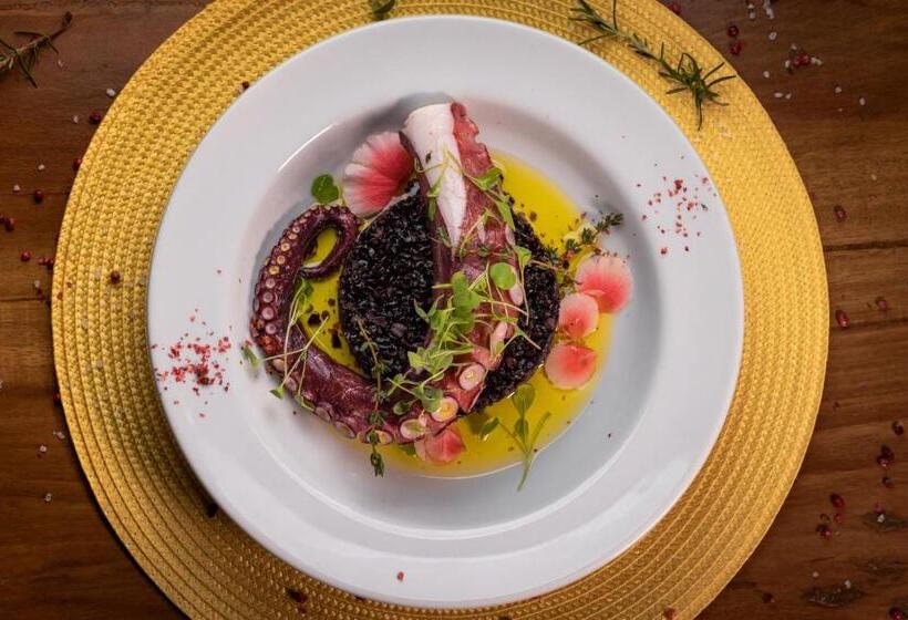 هتل Mandala Beach